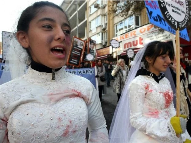 Τουρκία: Γάμοι ανήλικων κοριτσιών για να συγκαλύψουν βιασμούς